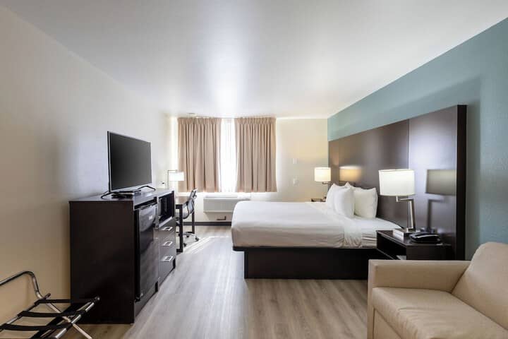 Room 14 of 36