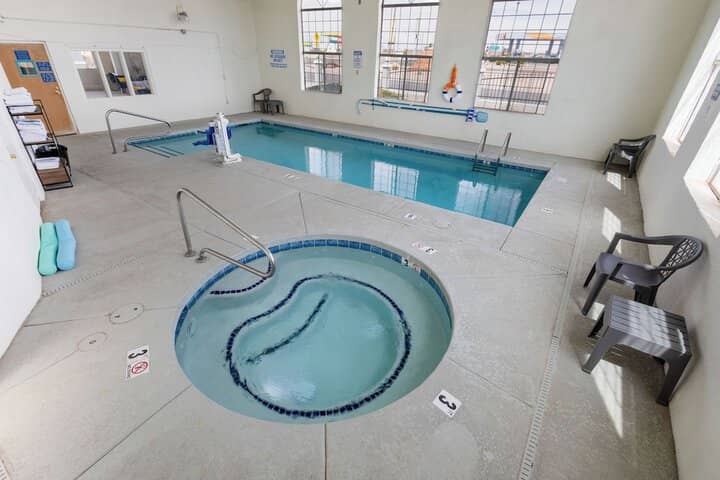 Pool 24 of 36